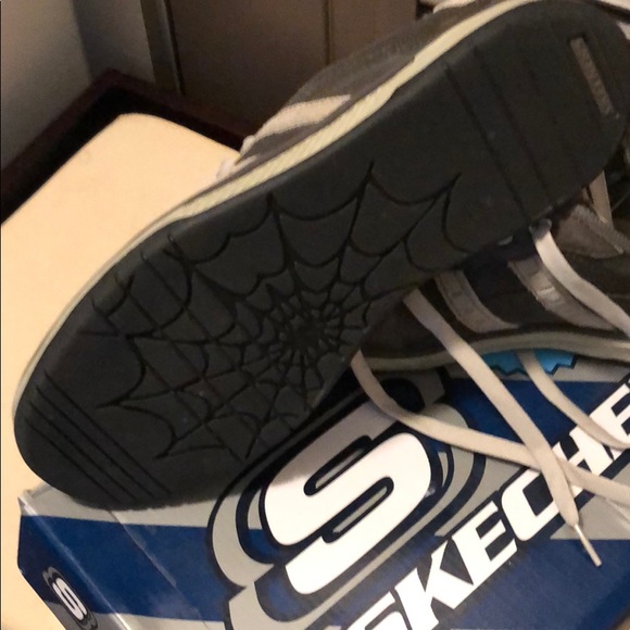 Skechers casual shoe - Picture 3 of 8